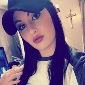 Meet your Posher, Keely